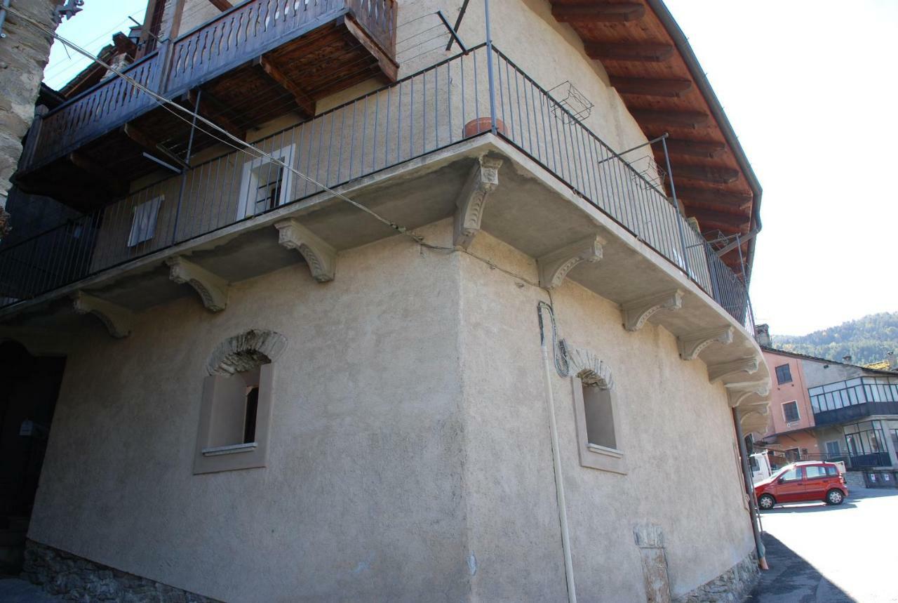 Maison Grivon Appartamento Becca Di Nona Aosta Exteriör bild